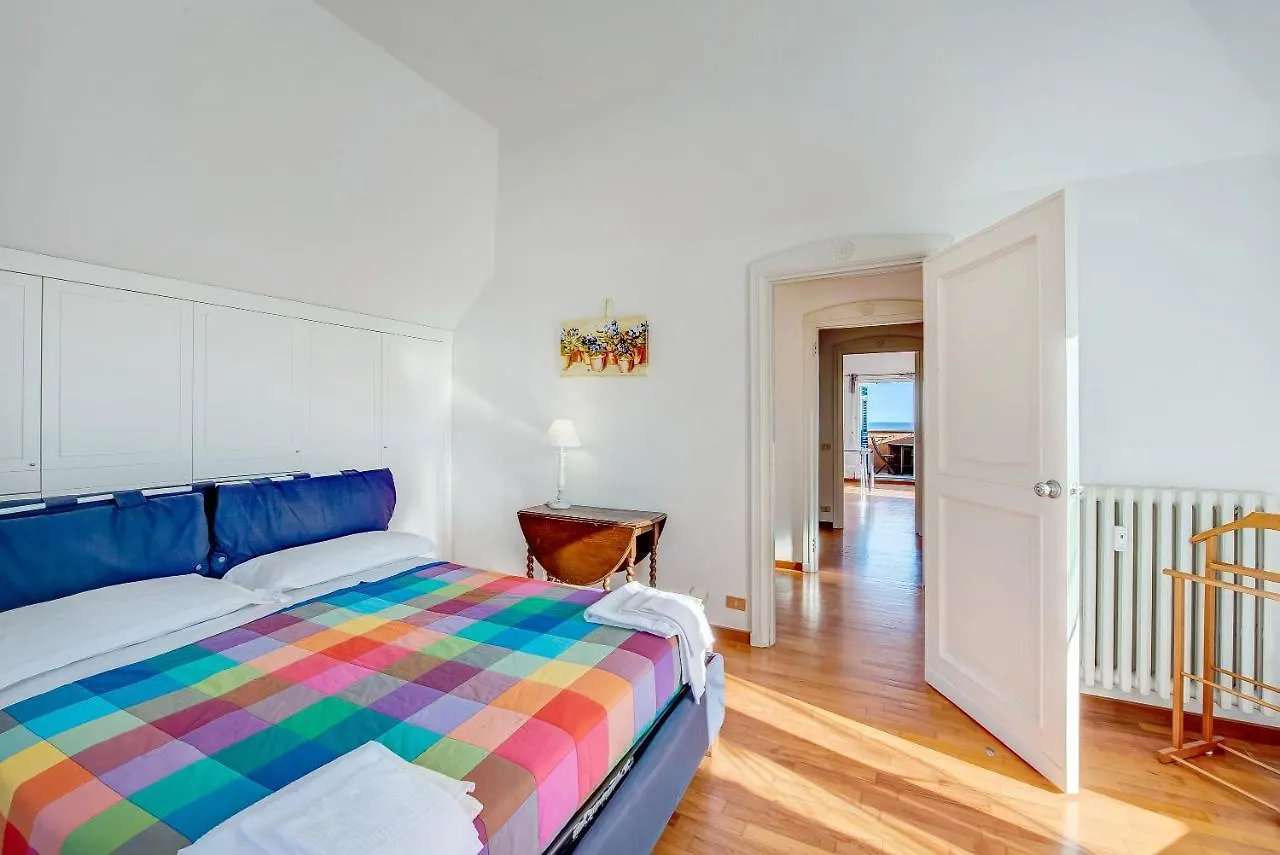 Edo - Arenzanohost Apartment Italy